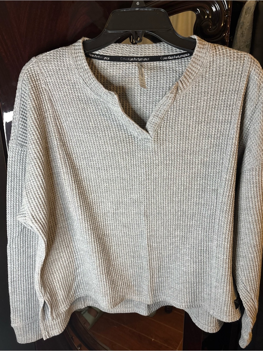 Calvin Klein Light Gray Waffle-Knit V-Notch Pullover Sweater